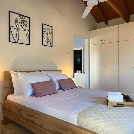 Kır Evi Afrodite Corinth